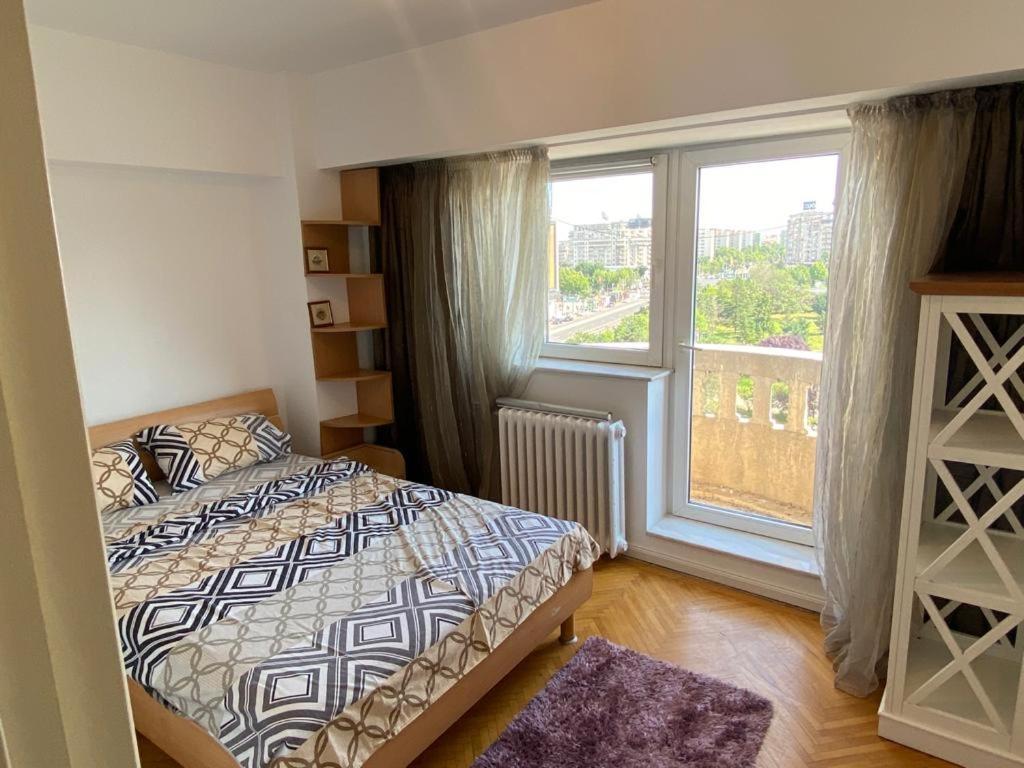 Old Town Apartment With Panoramic View Бухарест Экстерьер фото